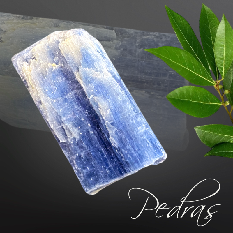 Pierres brutes Cyanite